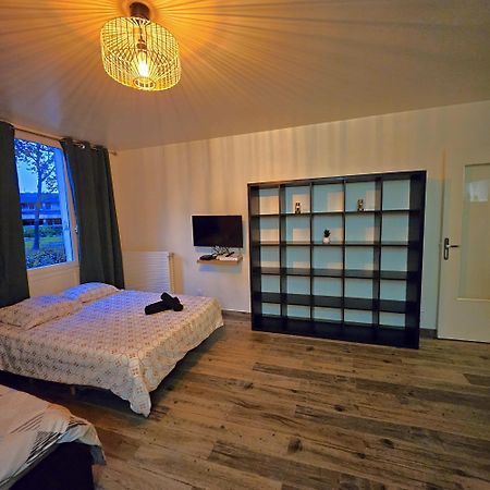 Studio Cosy Confort Moderne Vaulx-en-Velin Exterior photo